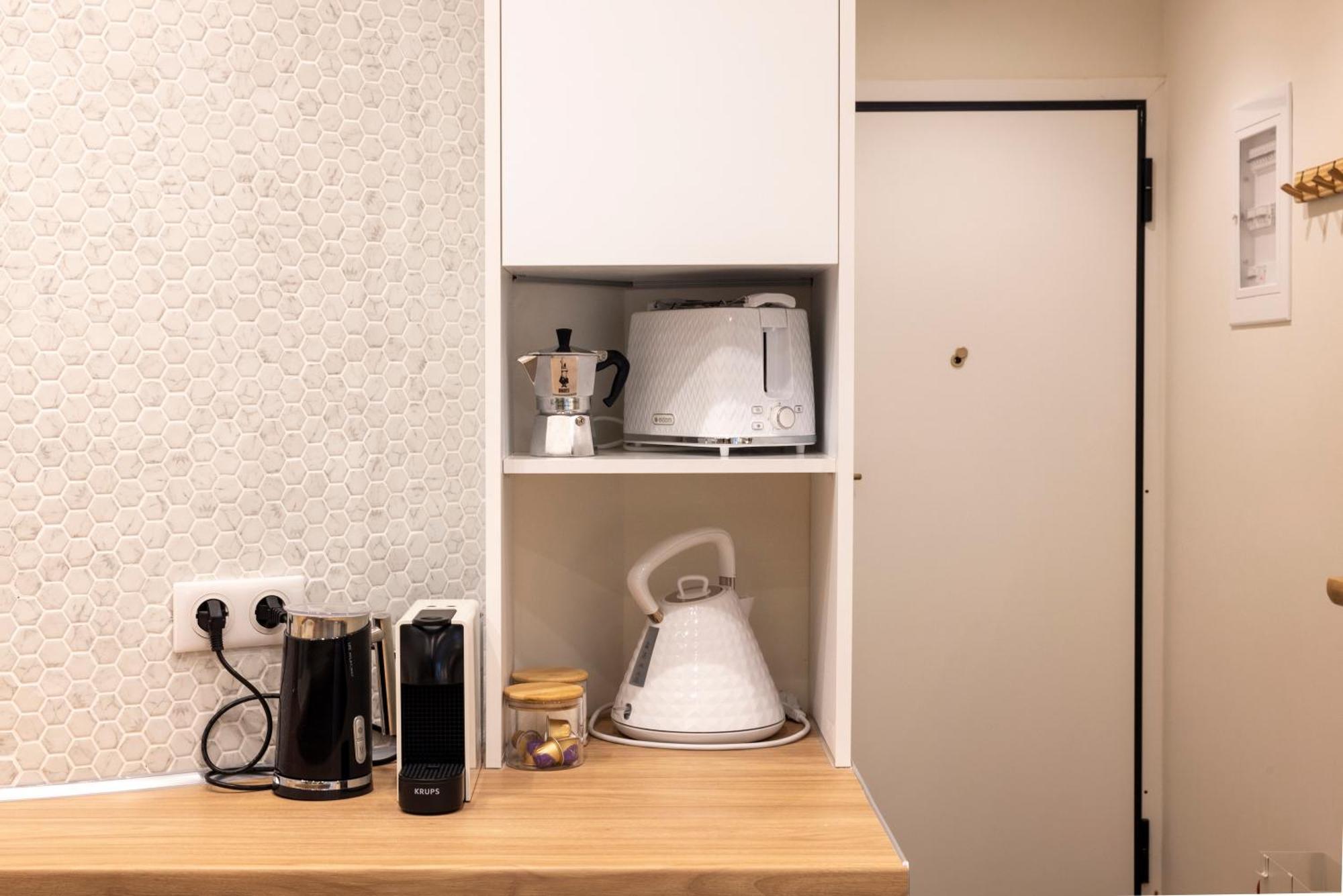 Studio Flat 21 At Evangelismos Metro Stn Афіни Екстер'єр фото
